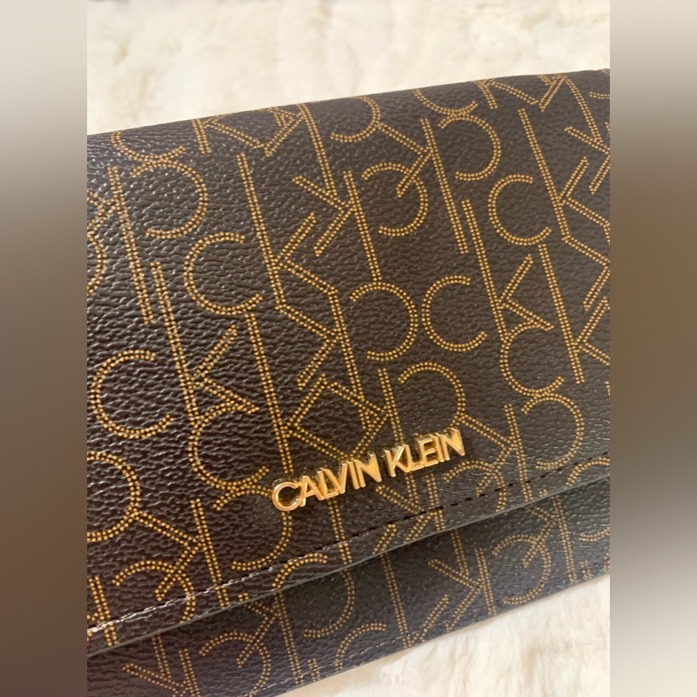 Calvin Klein Signature Wallet On String - image 6